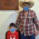 Don Gonzalo y su hijo, a pocas horas de volver a casa, después de tres meses en el hospital.